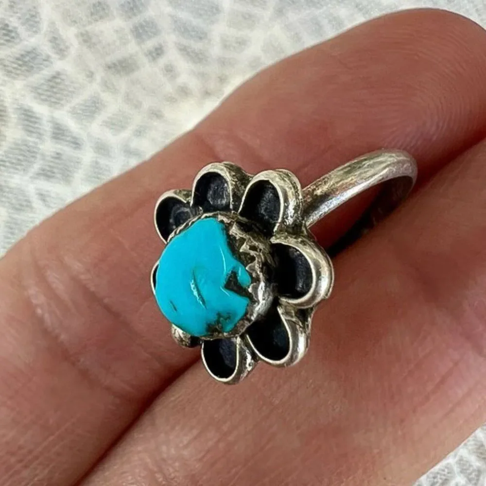 Vintage Turquoise & Sterling Floral Ring